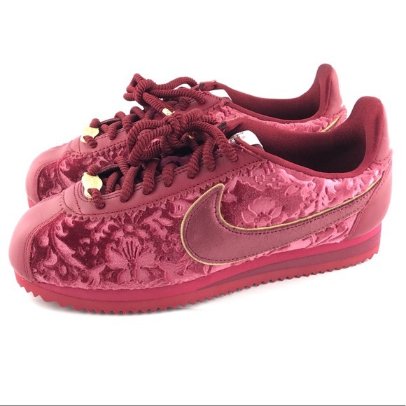 Nike Shoes - COPY - Nike  8
Women's Classic Cortez SE Casual S…